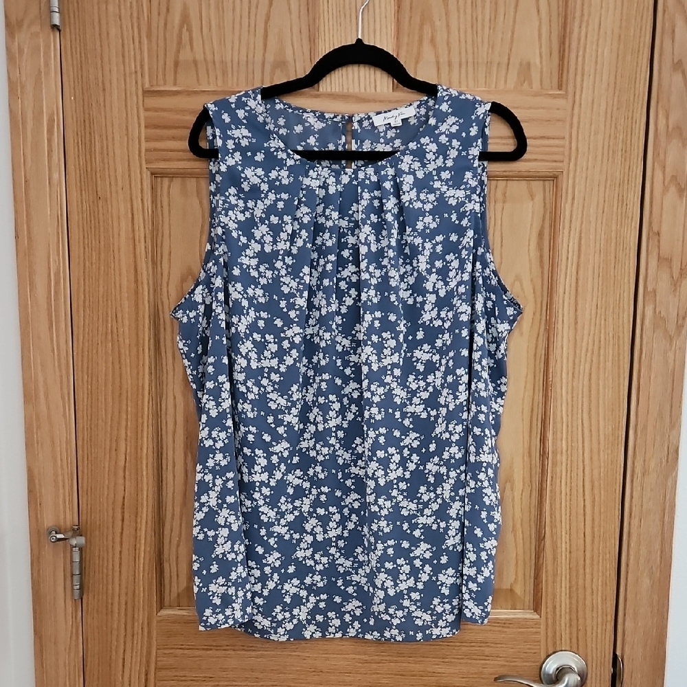 Floral Sleeveless Blue Top